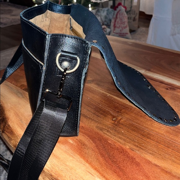 Patricia Nash Black leather Vitelli flap crossbody purse - Picture 5 of 11